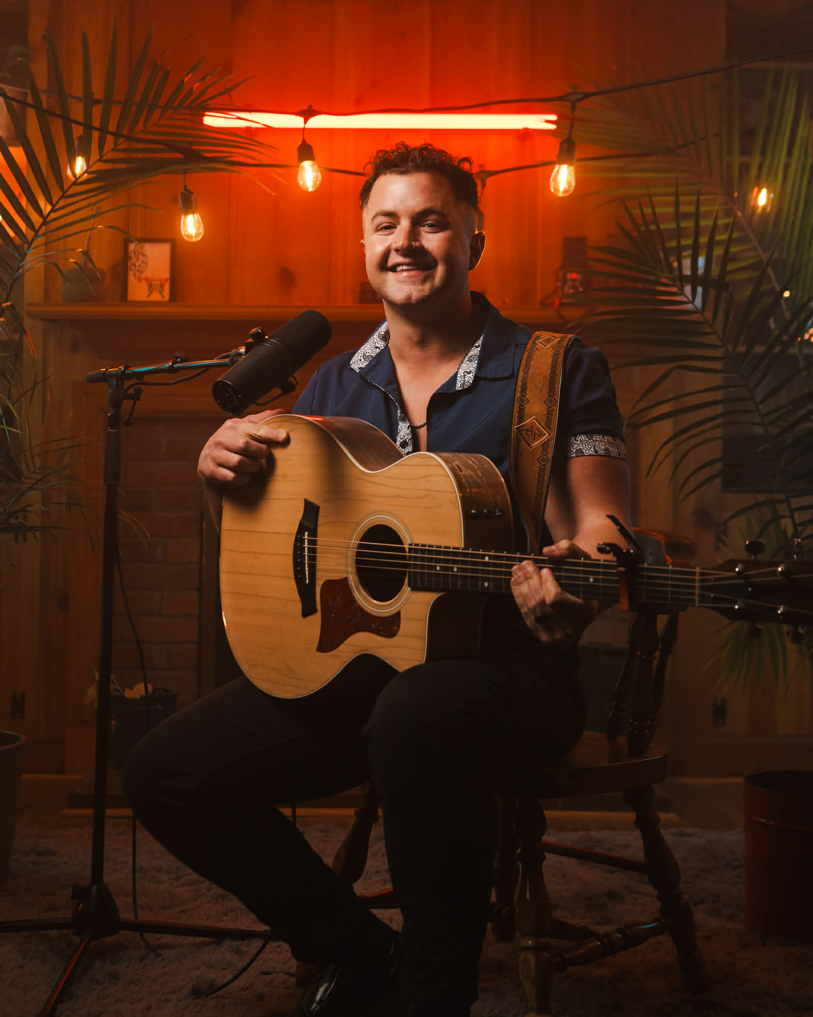 Live Music with Dom Colizzi